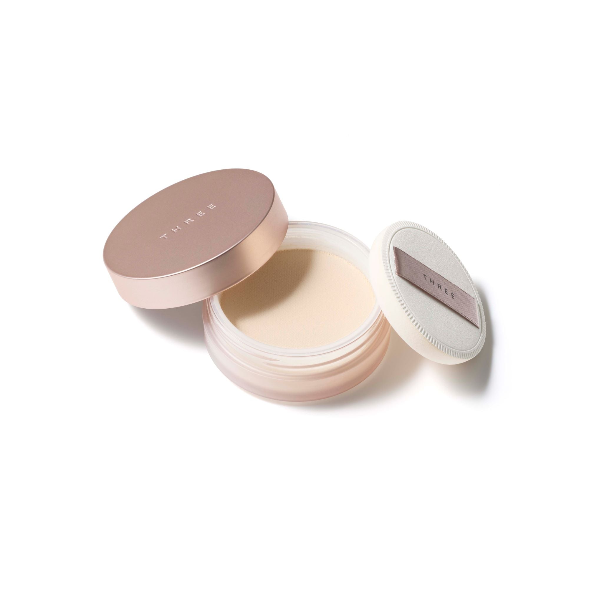 THREE Advanced Ethereal Smooth Operator Loose Powder SA 01