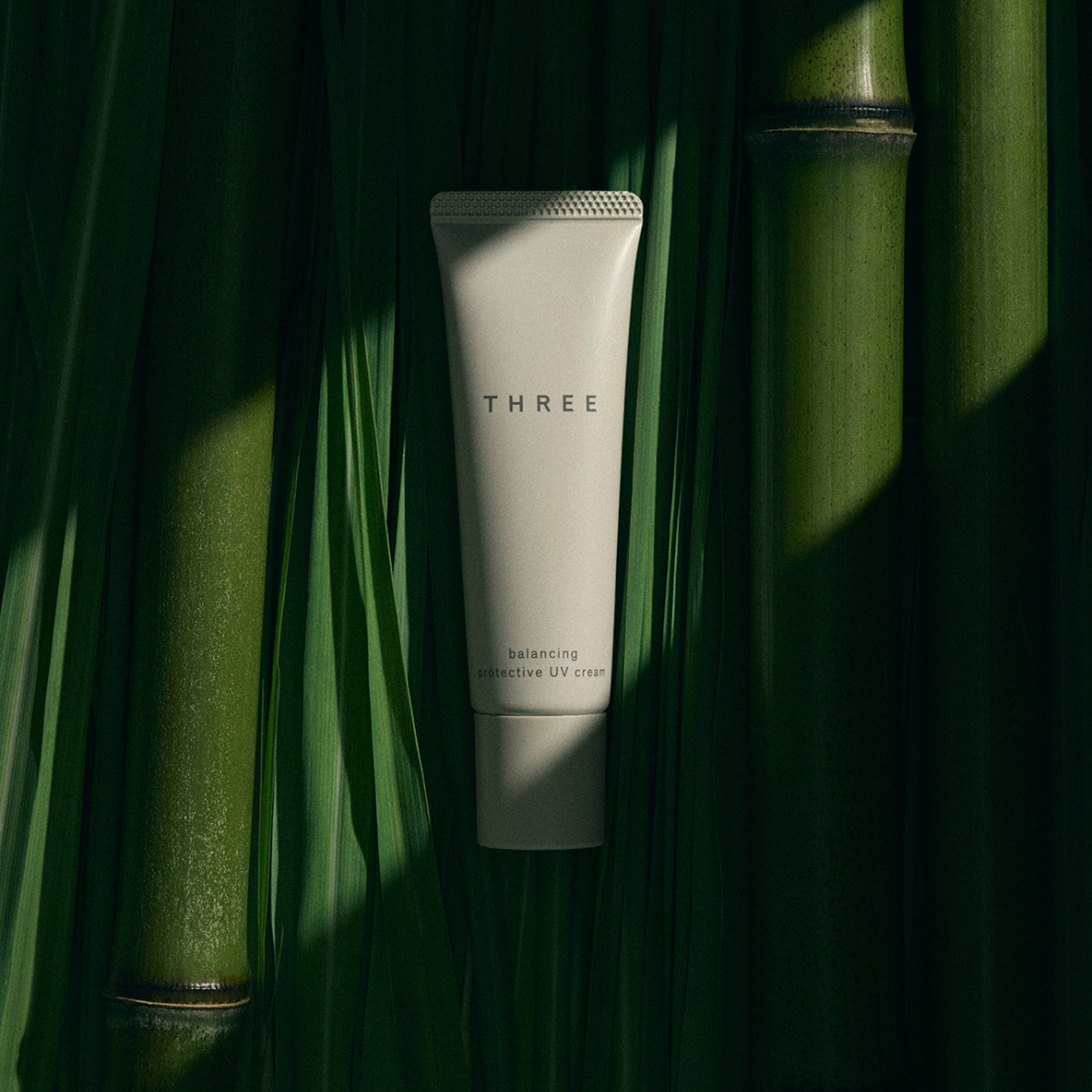 THREE Balancing Protective UV Cream SPF40 / PA+++ 30g