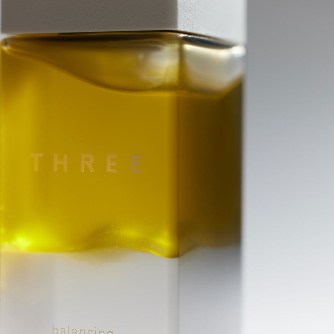 THREE Balancing Point Makeup Remover N