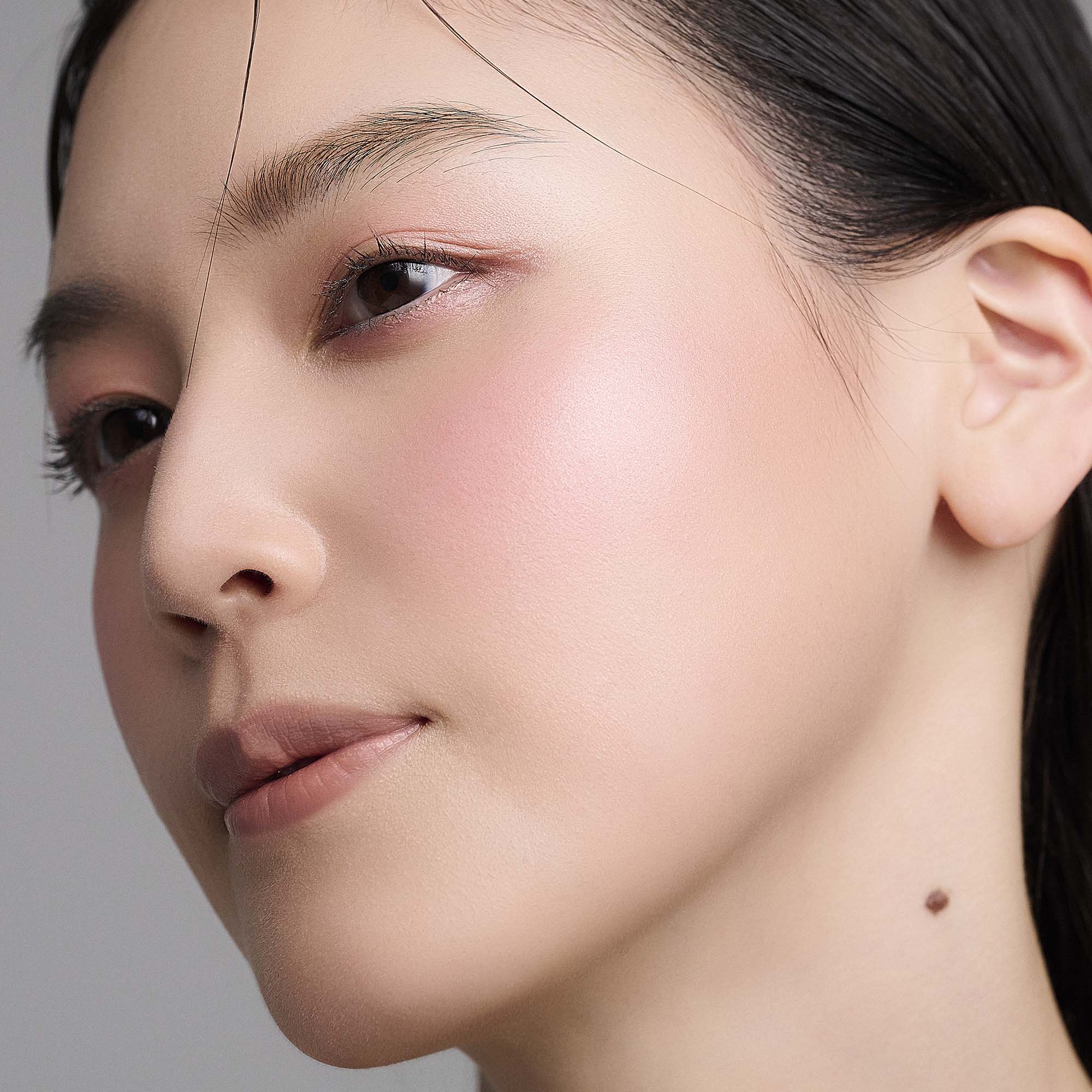THREE Shimmering Glow Duo R (2025 Holiday)