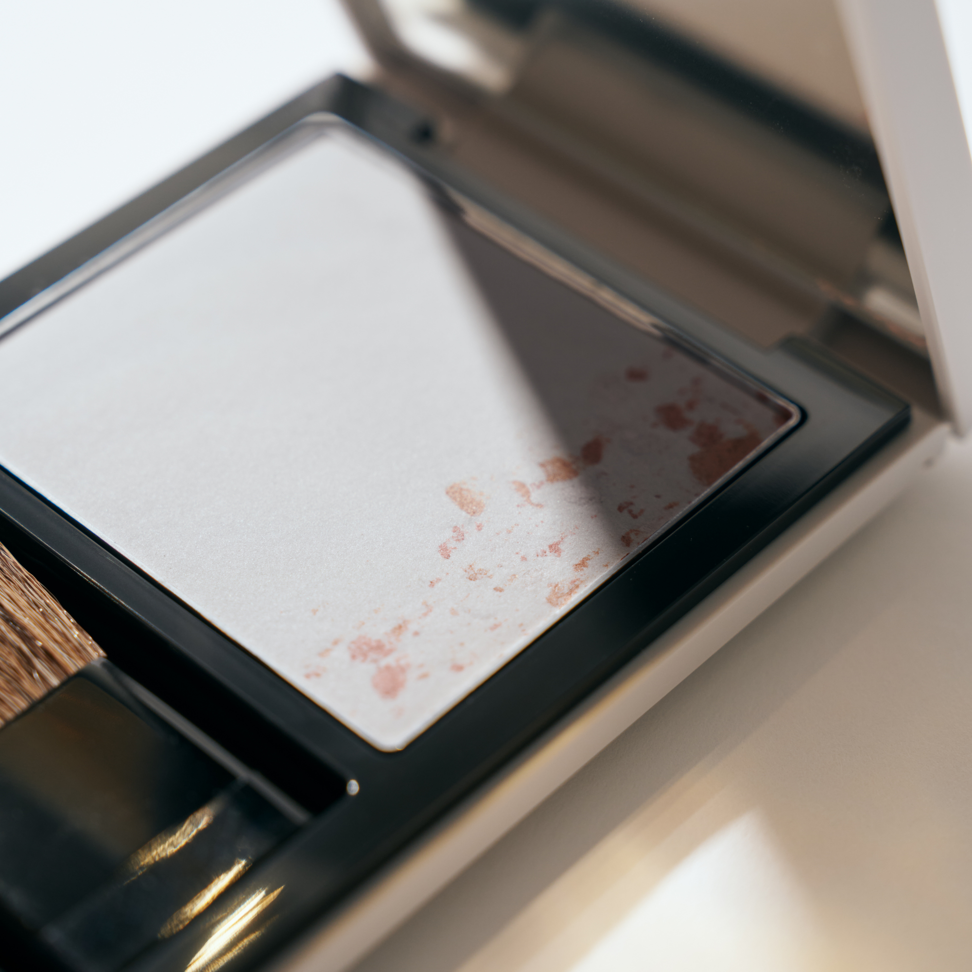 THREE Sacred Space Face Powder