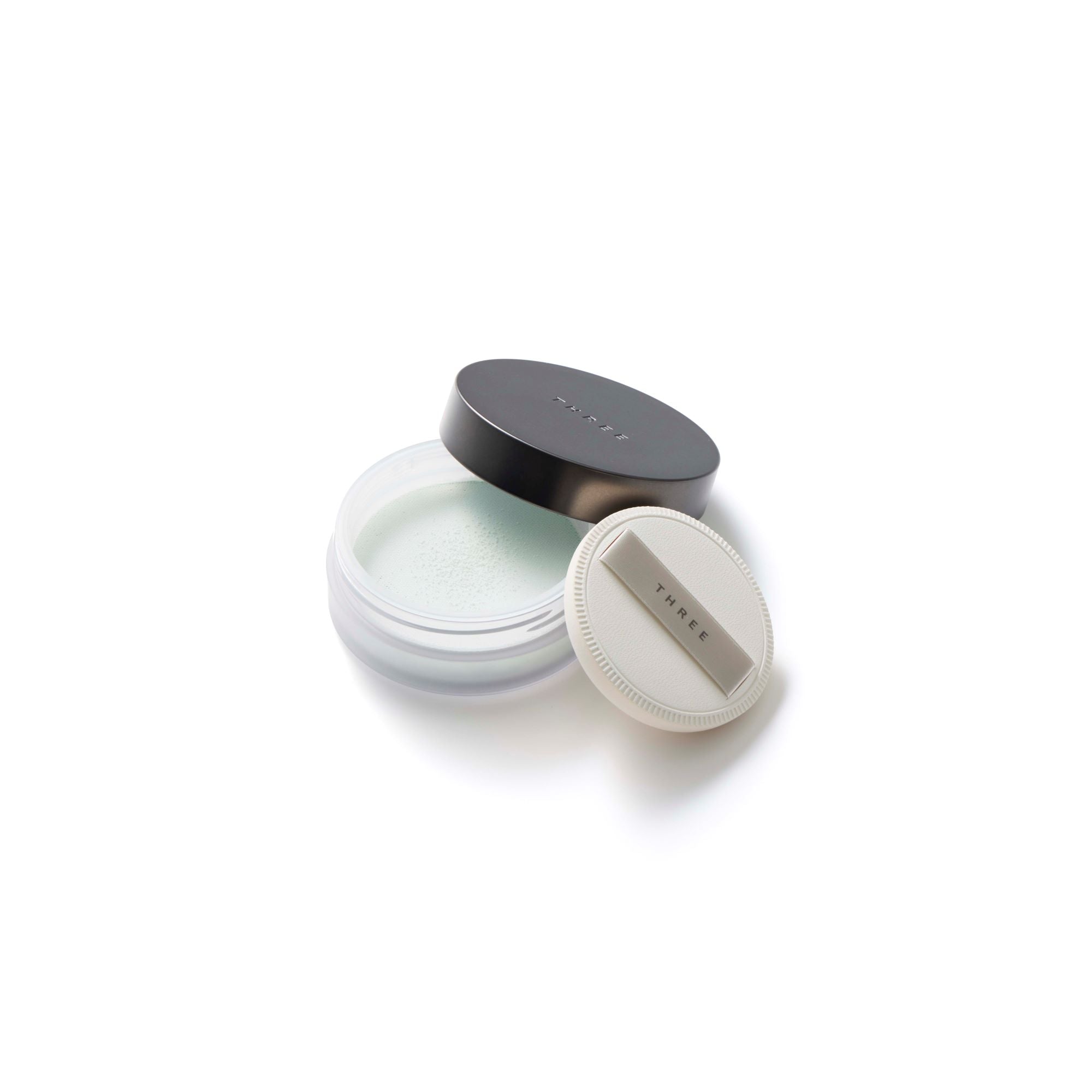 THREE Advanced Ethereal Smooth Operator Loose Powder X04