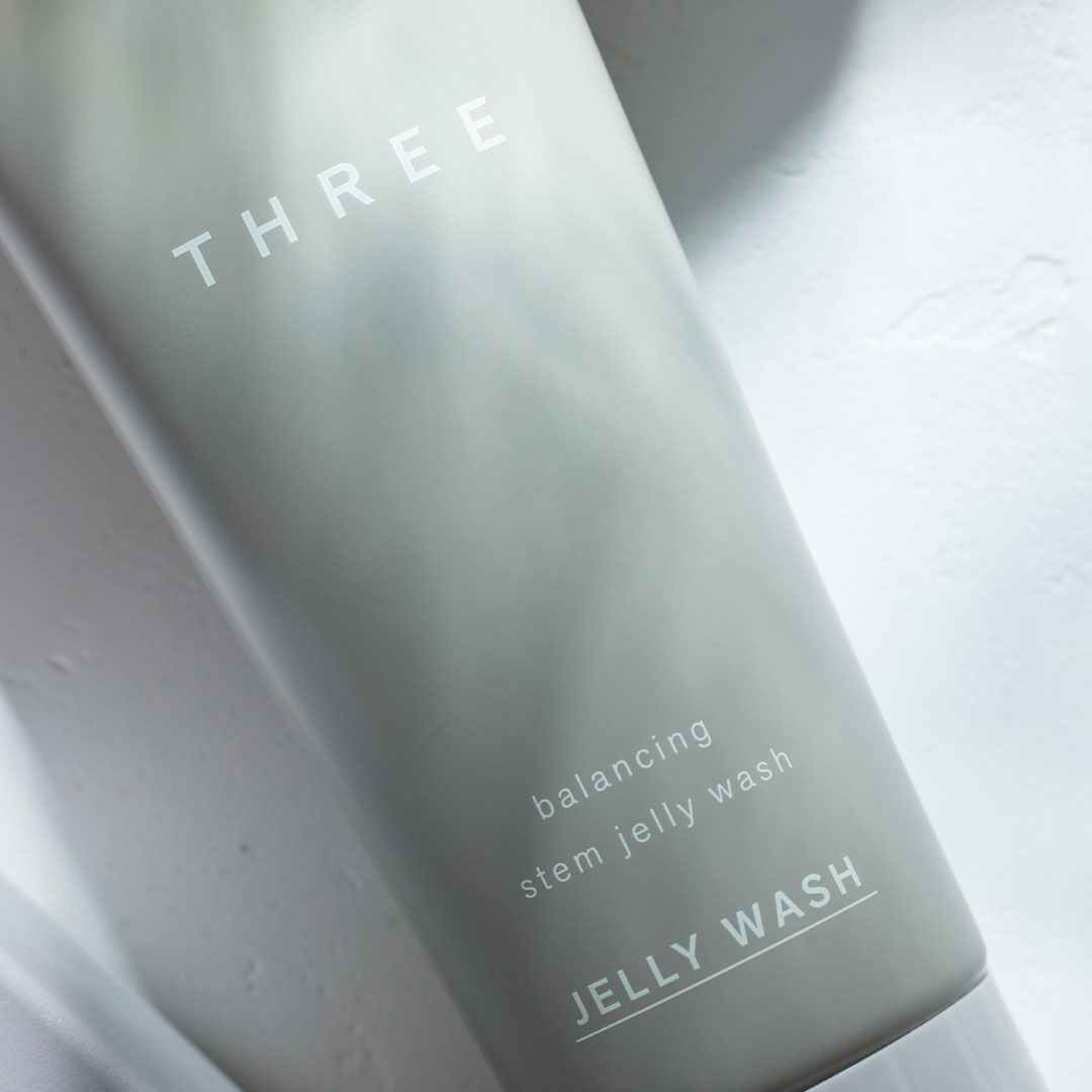 THREE Balancing Stem Jelly Wash